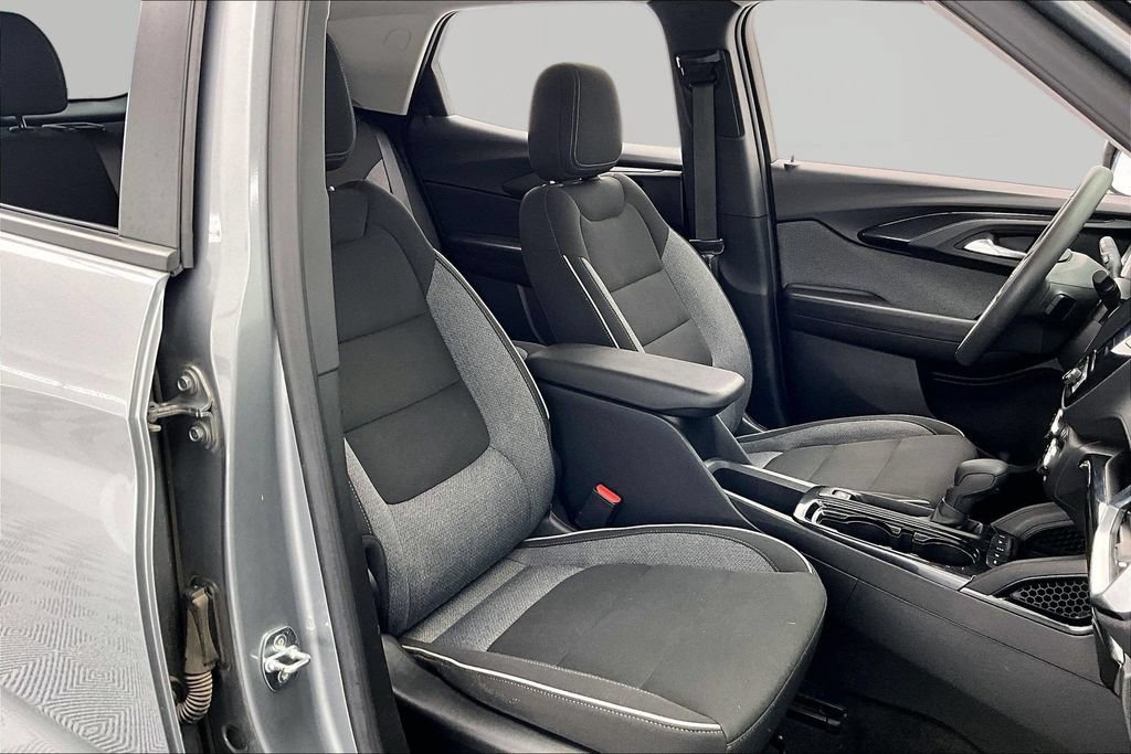 Used 2023 Chevrolet TrailBlazer LT w/ Convenience Package AWD/4WD image 7