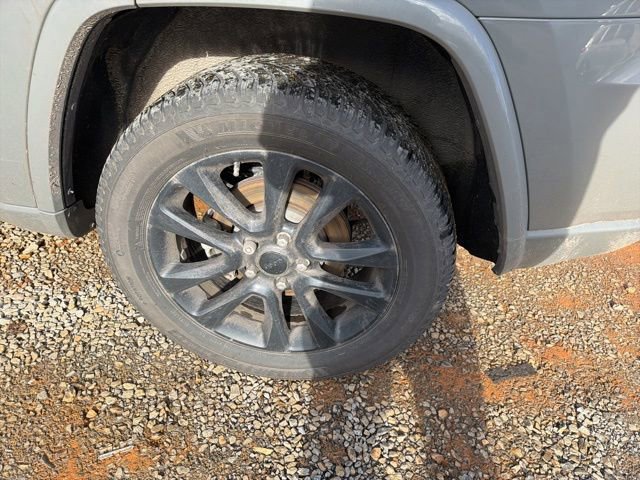 Used 2021 Jeep Grand Cherokee Laredo X image 7