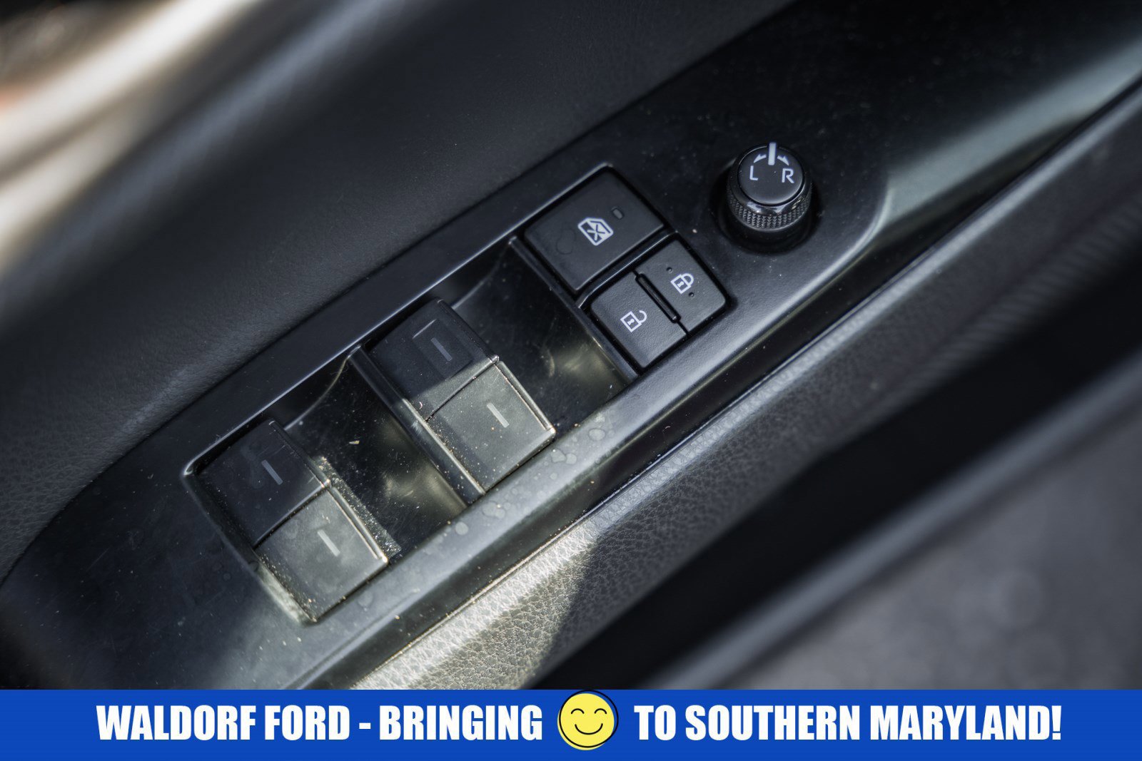 Used 2025 Toyota Camry SE image 38