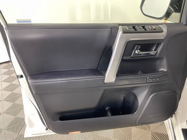 Used 2023 Toyota 4Runner Limited AWD/4WD image 17