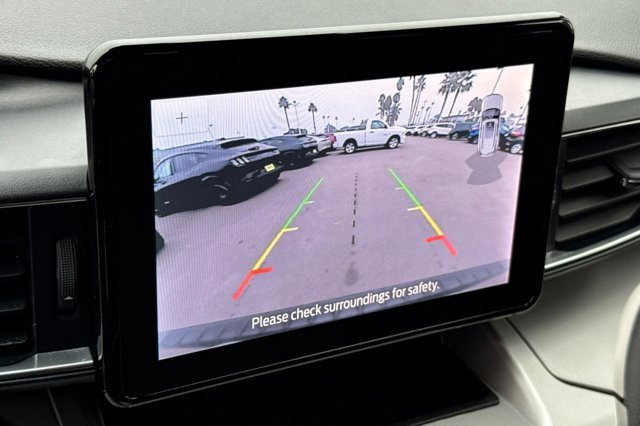 Certified 2022 Ford Explorer XLT w/ Equipment Group 202A image 22