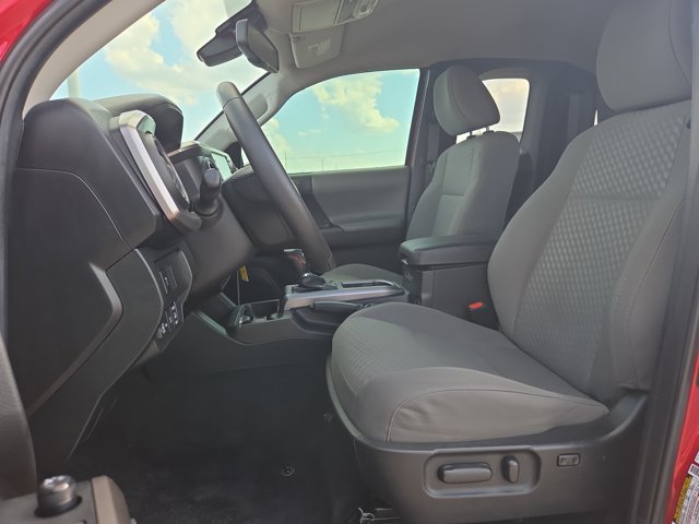 Used 2022 Toyota Tacoma SR5 w/ Technology Package RWD image 19