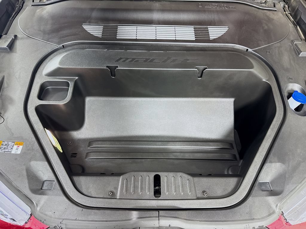 Certified 2025 Ford Mustang Mach-E Premium w/ Sport Appearance Package AWD/4WD image 32