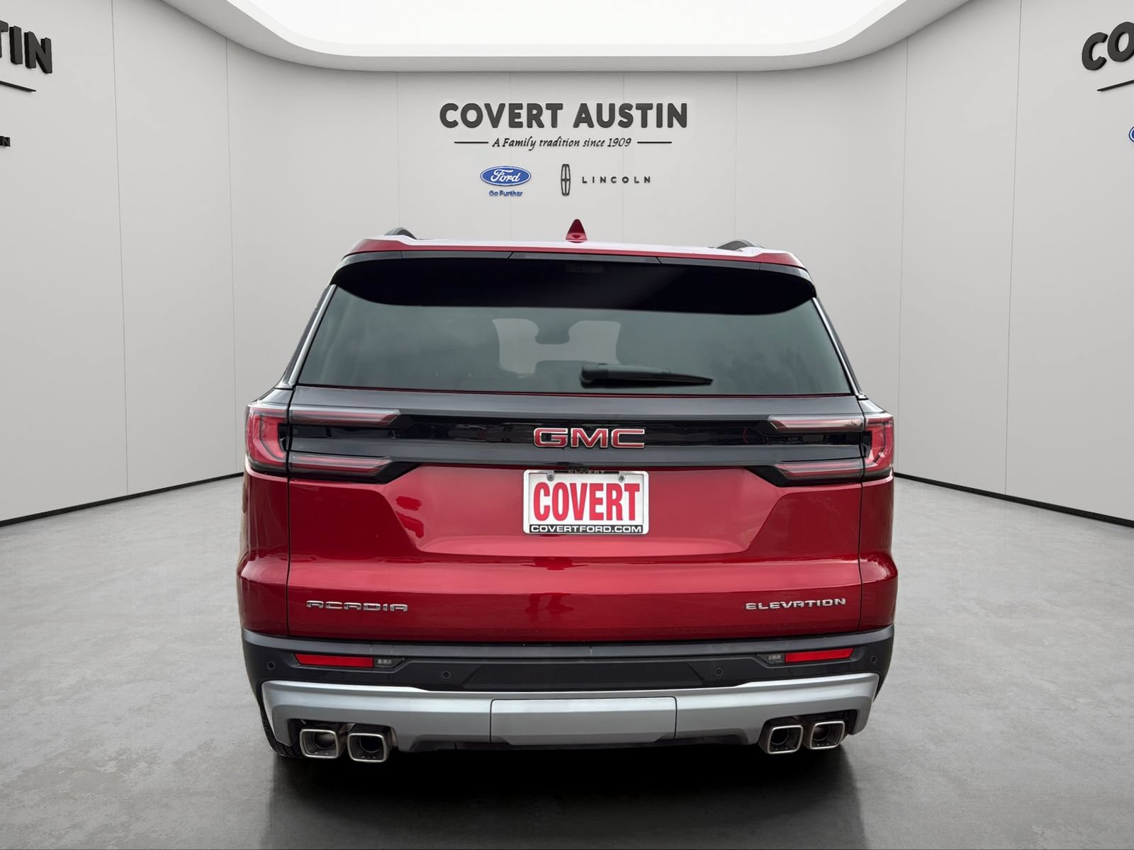 Used 2026 GMC Acadia Elevation w/ Elevation Premium Package FWD image 5