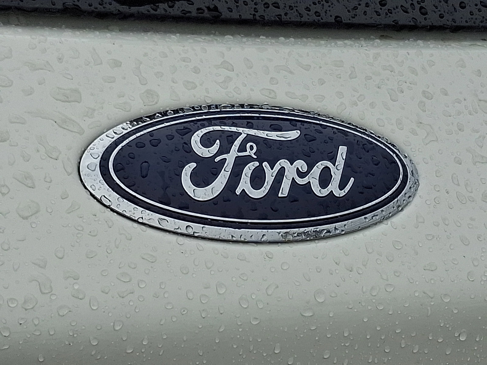 Certified 2024 Ford Escape ST-Line w/ Tech Pack #1 image 30