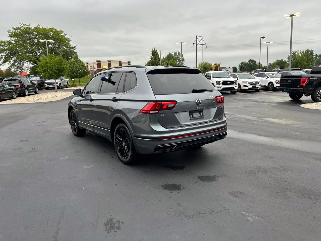 Used 2022 Volkswagen Tiguan SE R-Line AWD/4WD image 8