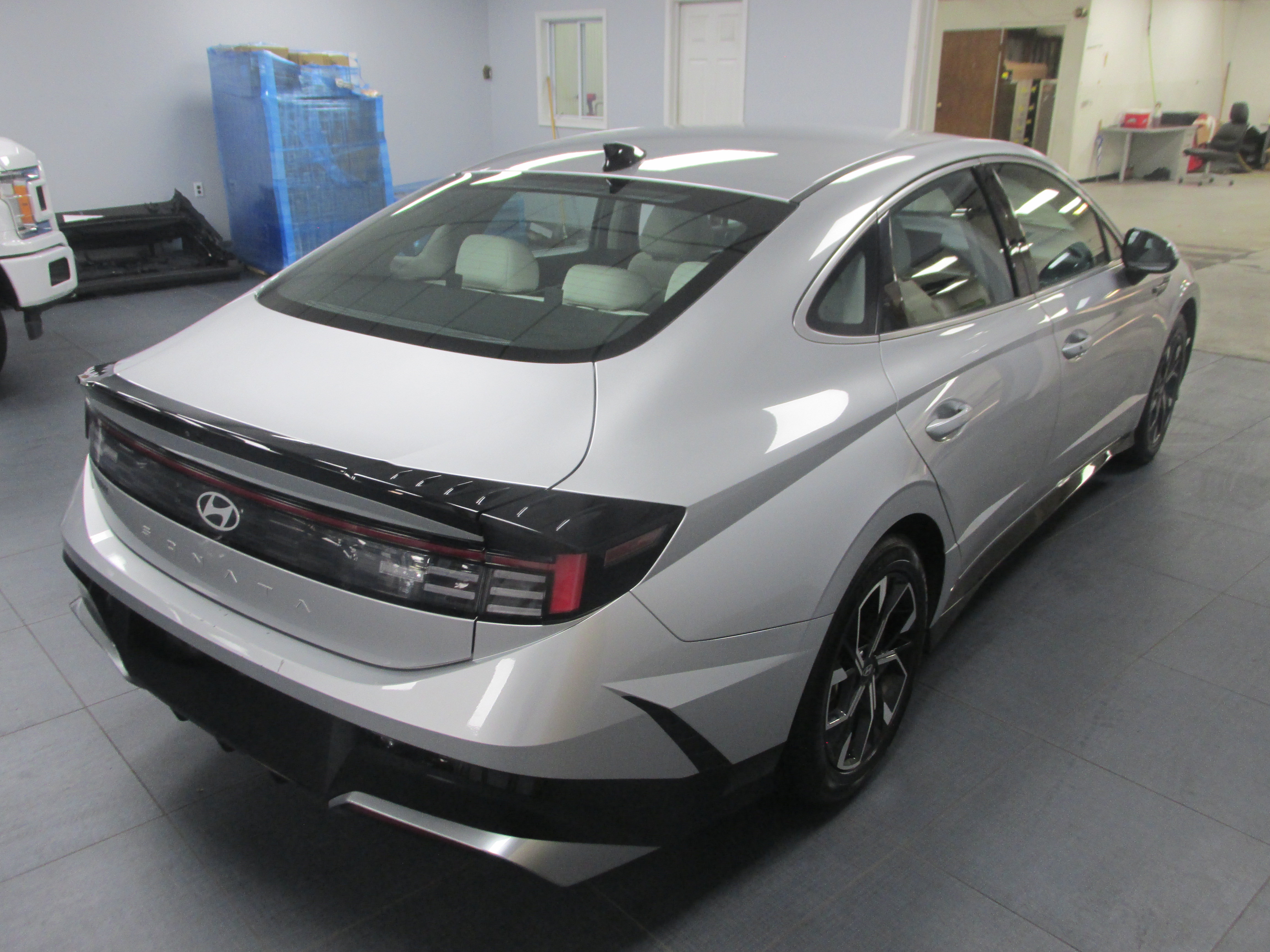 Used 2025 Hyundai Sonata SEL FWD image 4