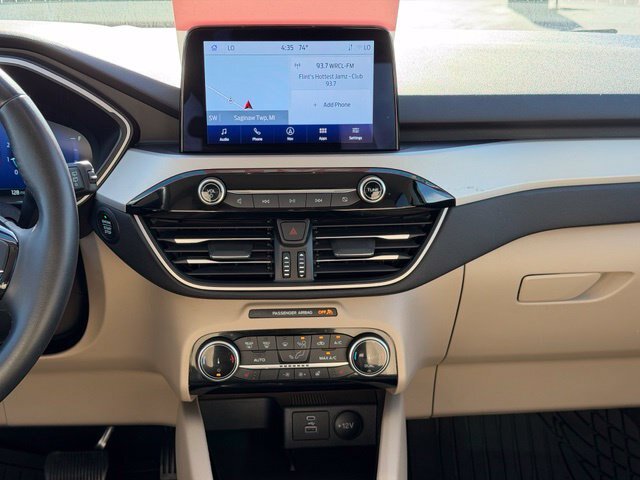 Certified 2022 Ford Escape SEL w/ Technology Package AWD/4WD image 27