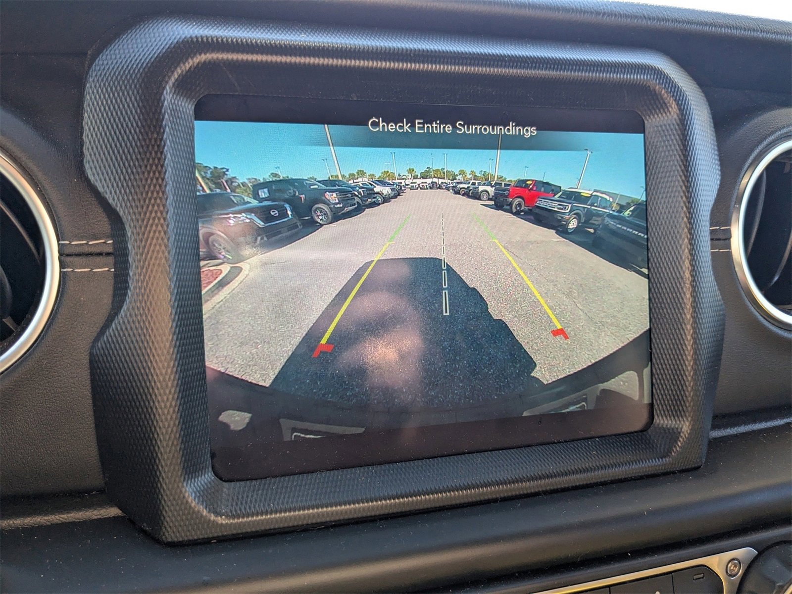 Used 2021 Jeep Wrangler Unlimited Sahara w/ Cold Weather Group image 26