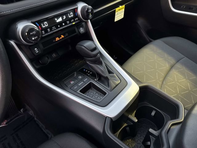 Used 2025 Toyota RAV4 XLE image 26