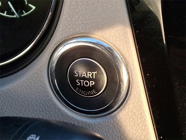 Used 2020 Nissan Rogue Sport SV image 24