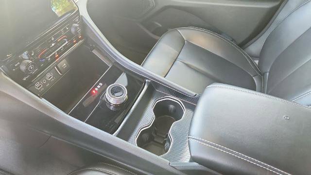 Used 2025 Jeep Grand Cherokee Limited image 15