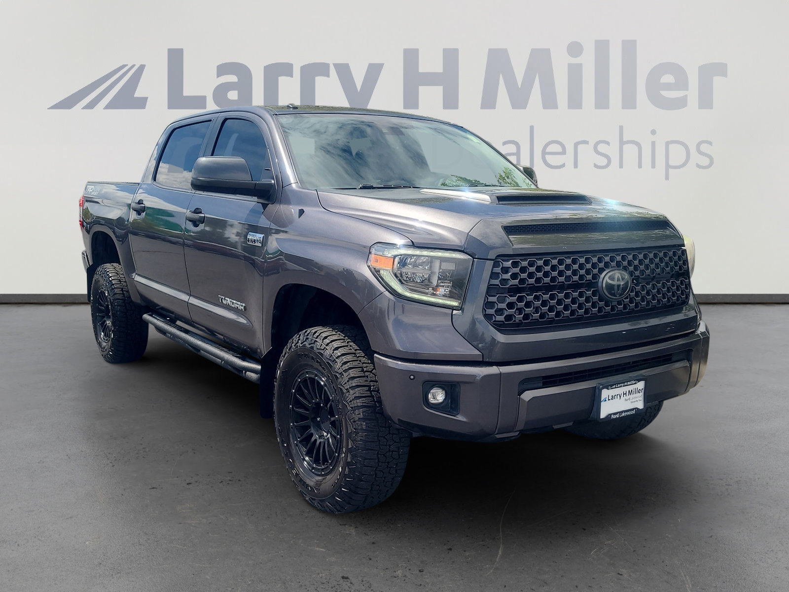 Used 2018 Toyota Tundra SR5 AWD/4WD image 7