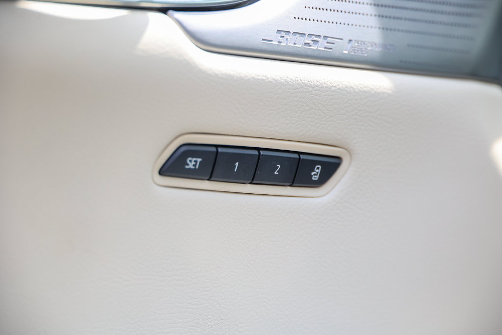 Used 2021 Cadillac XT5 Premium Luxury w/ LPO, Floor Liner Package AWD/4WD image 7