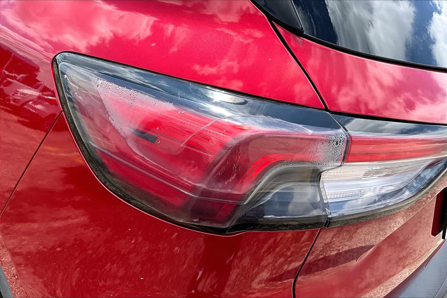 Certified 2020 Ford Escape SEL FWD image 28