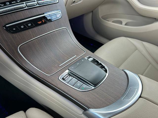 Used 2022 Mercedes-Benz GLC 300 image 32