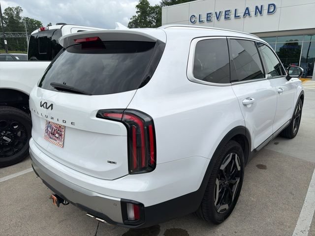 Used 2024 Kia Telluride EX w/ EX Captain's Chair Package AWD/4WD image 26