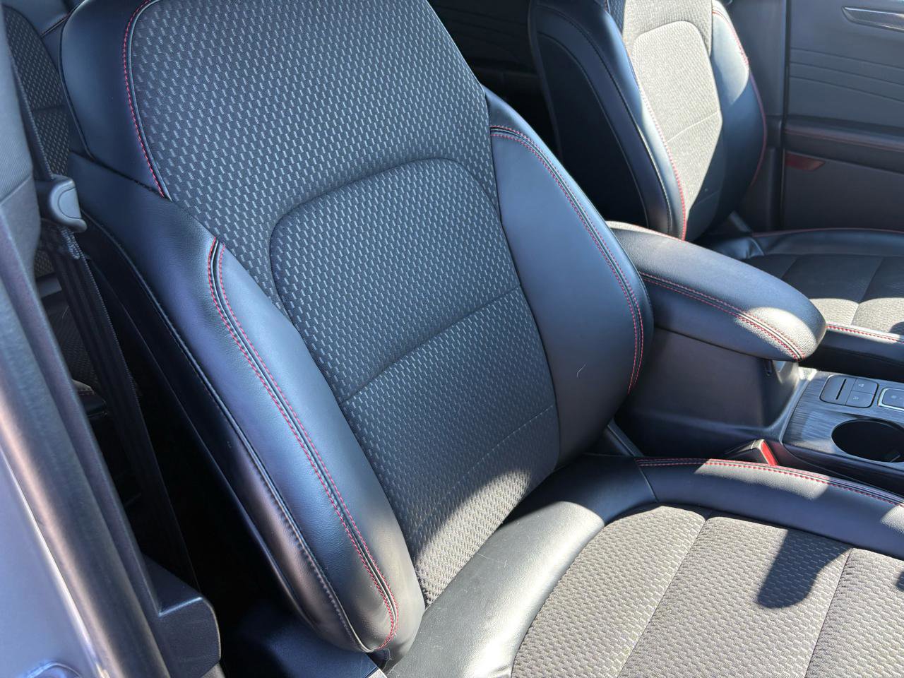 Certified 2024 Ford Escape ST-Line image 46