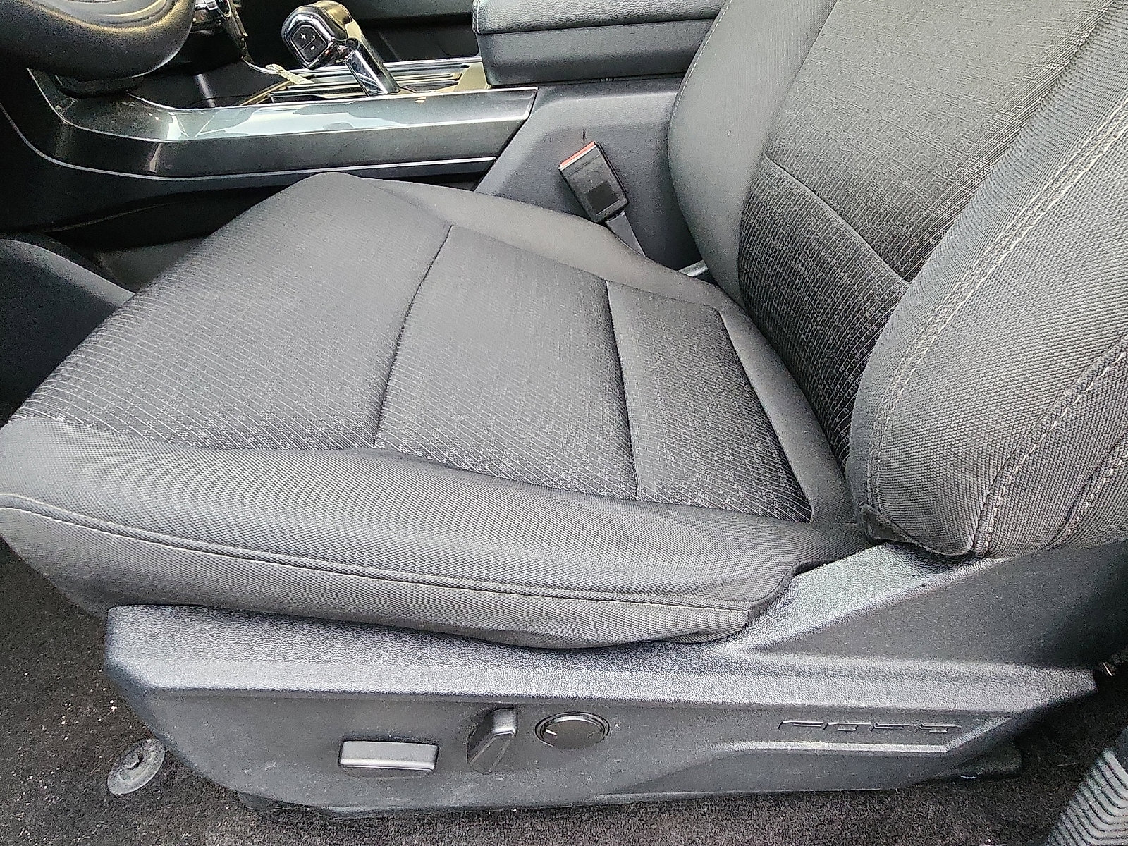 Certified 2022 Ford F150 XLT w/ Equipment Group 302A High image 23