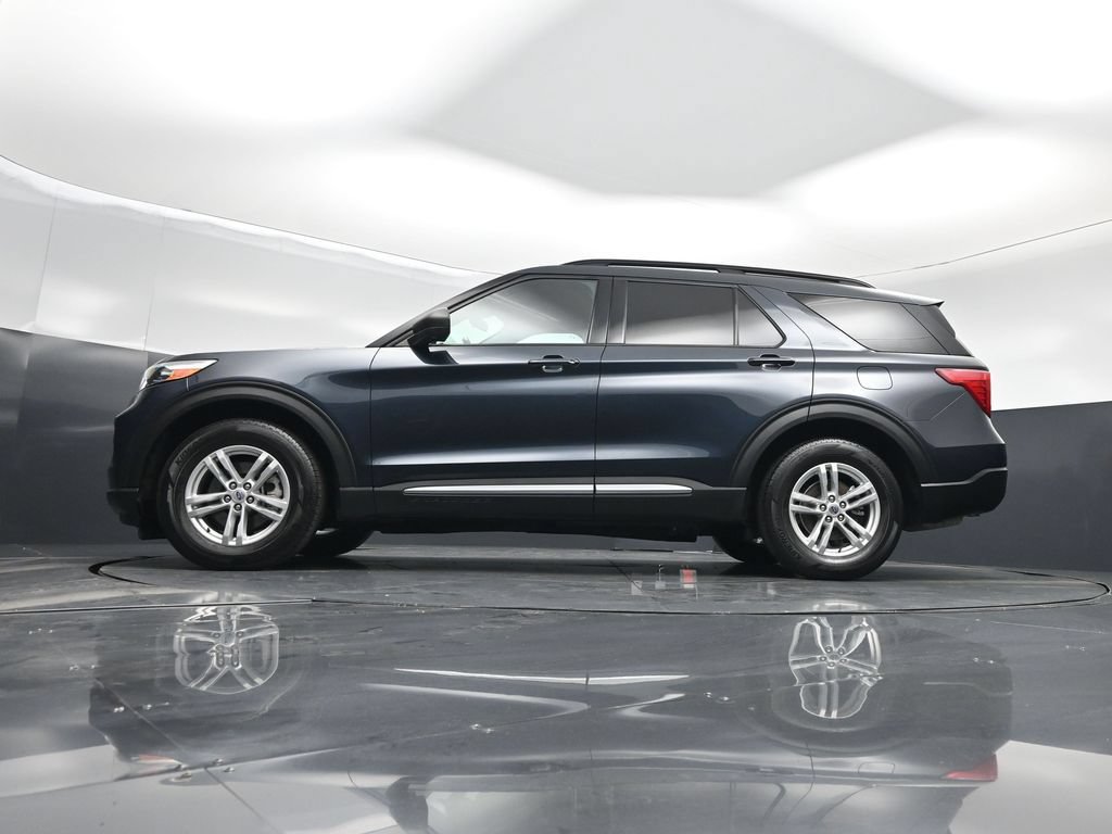 Certified 2023 Ford Explorer XLT RWD image 49
