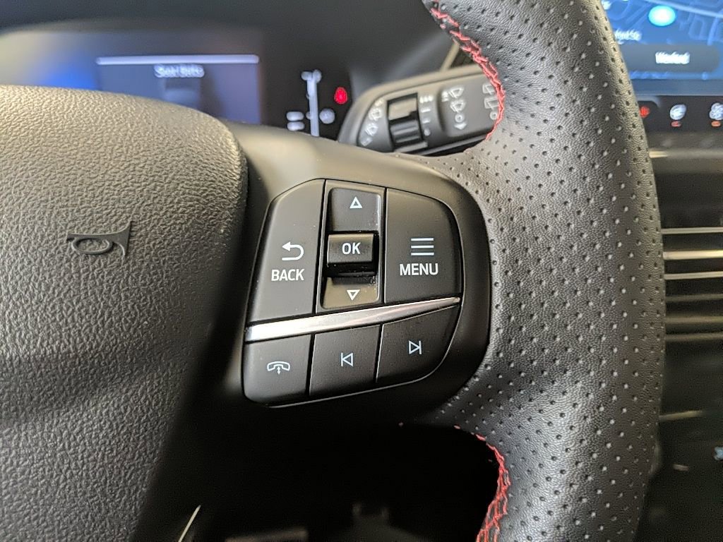 Certified 2024 Ford Escape ST-Line w/ Tech Pack #1 image 17