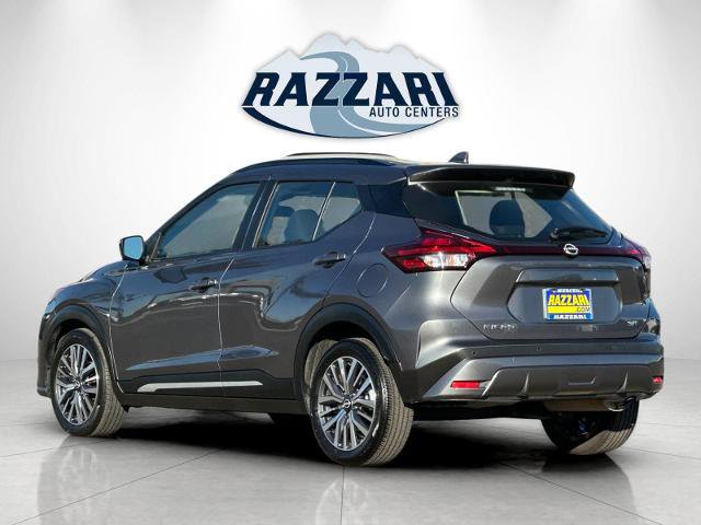Used 2024 Nissan Kicks SR image 3