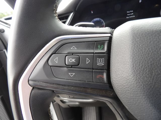Used 2023 Jeep Grand Cherokee Altitude AWD/4WD image 25