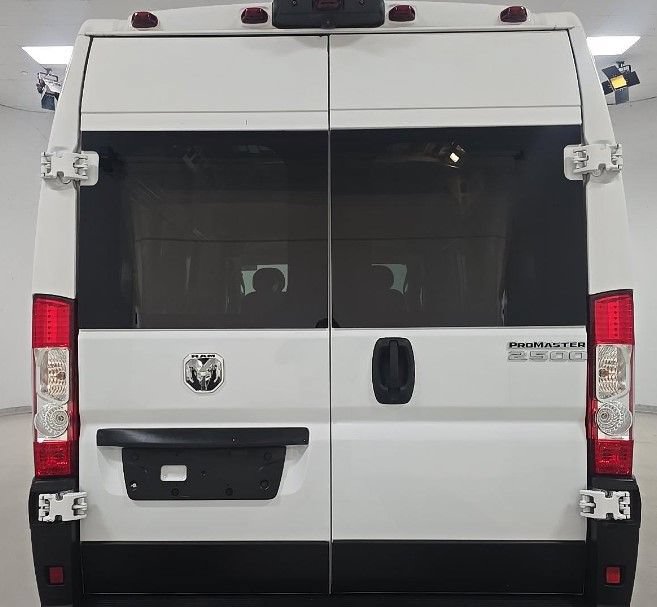 Used 2023 RAM ProMaster 2500 FWD image 3
