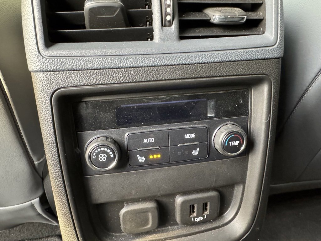 Used 2020 Buick Envision Essence image 12