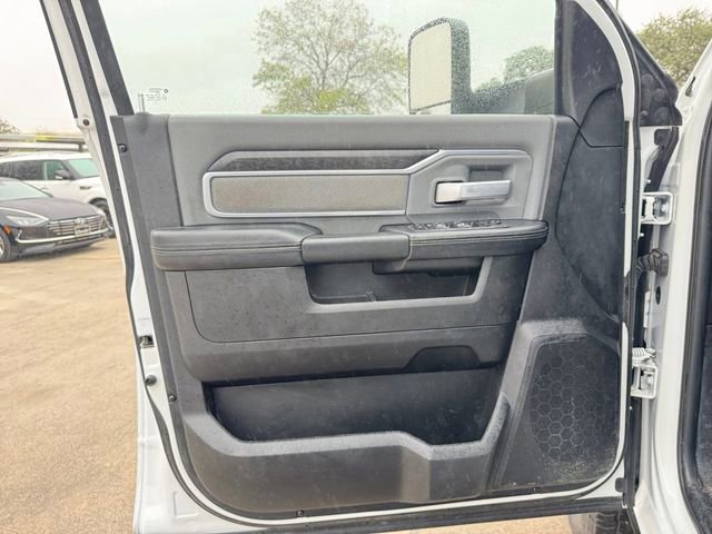 Used 2022 RAM 3500 Big Horn image 10