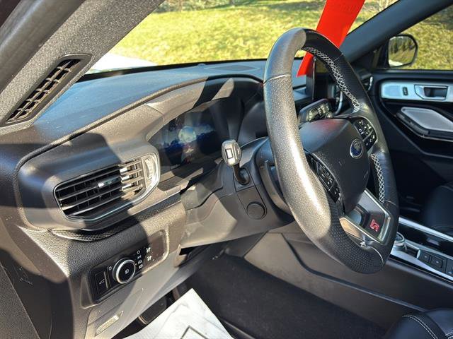 Certified 2023 Ford Explorer ST w/ Equipment Group 401A image 13