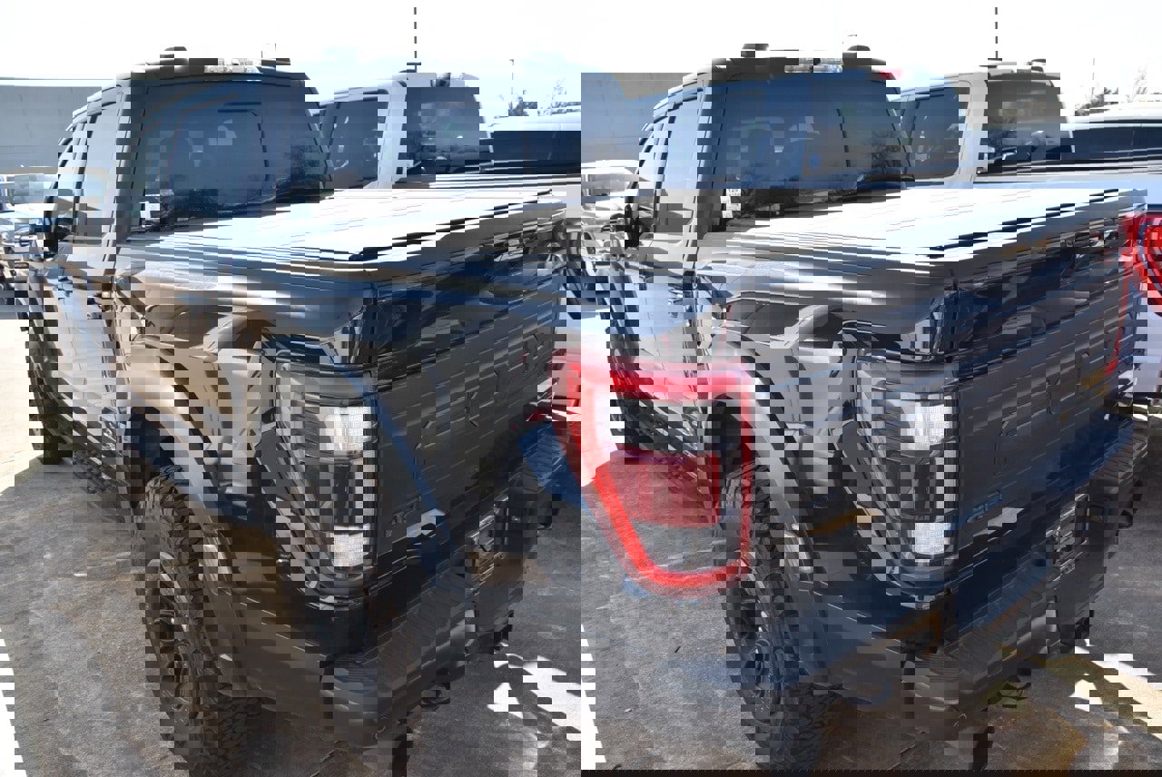 Certified 2023 Ford F150 Raptor w/ Raptor Carbon Fiber Package image 6