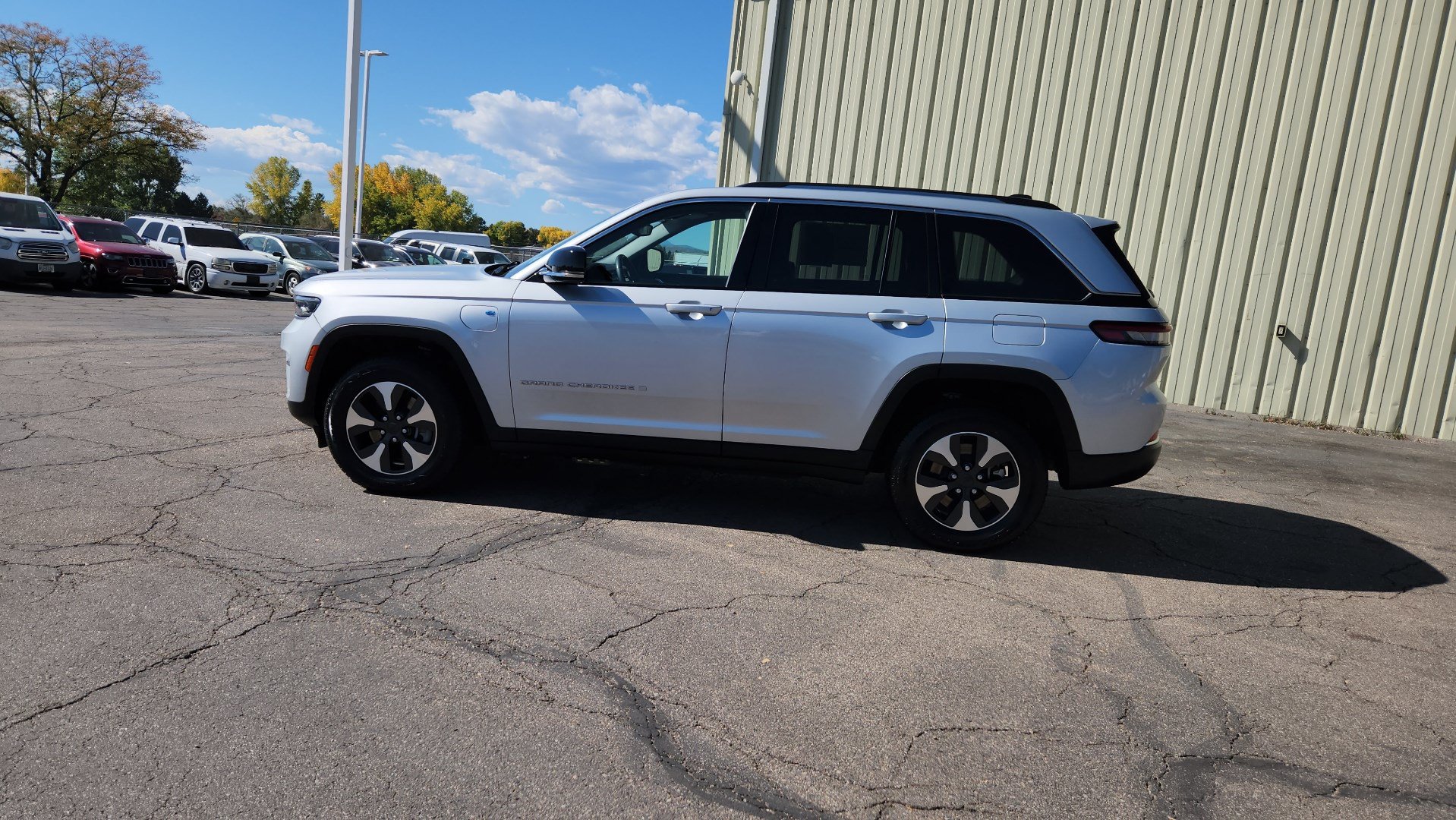 Used 2024 Jeep Grand Cherokee Limited 4xe AWD/4WD image 6