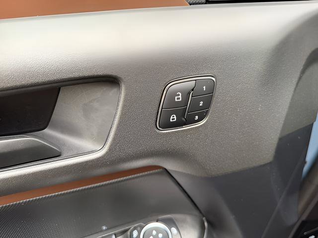 Certified 2025 Ford Bronco Sport Outer Banks w/ Outer Banks Tech Package+ AWD/4WD image 11