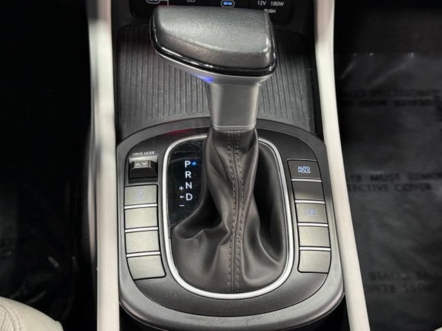 Used 2024 Hyundai Kona SEL AWD/4WD image 30