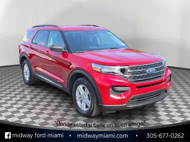 Certified 2024 Ford Explorer XLT RWD image 1