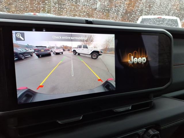 Used 2024 Jeep Gladiator Rubicon image 28