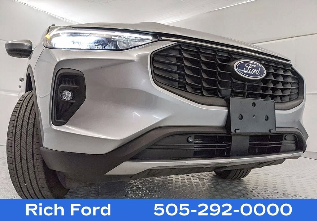 Certified 2023 Ford Escape SE image 22