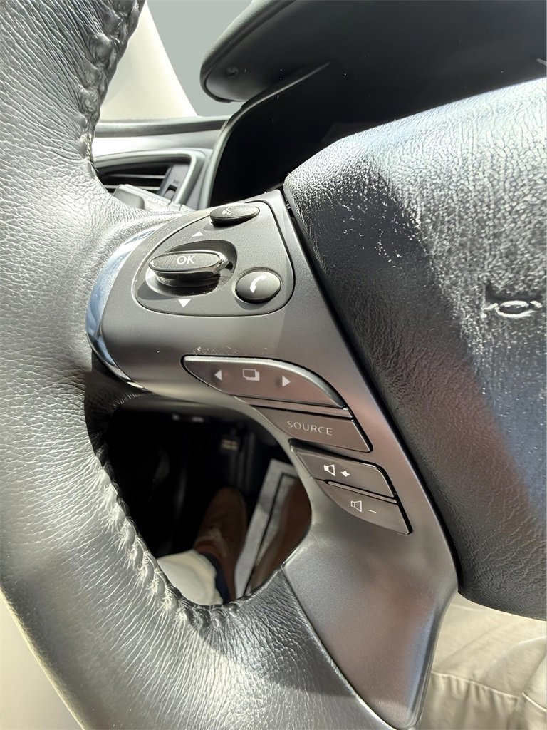 Used 2020 Nissan Murano SV w/ Premium Package image 27