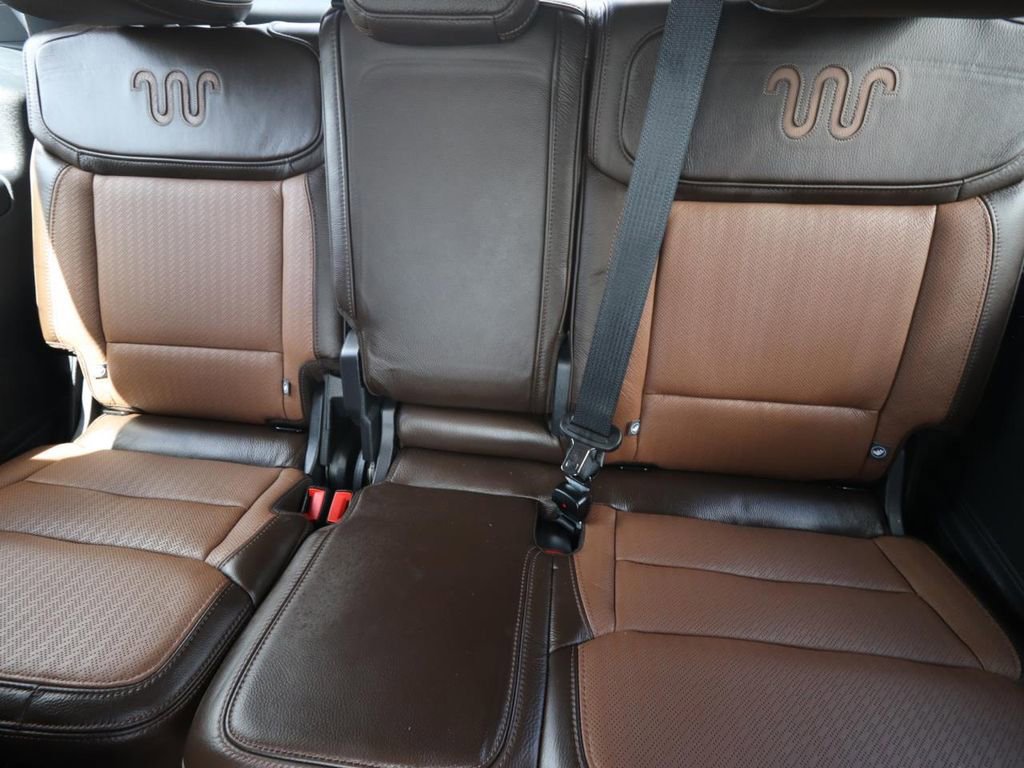 Certified 2025 Ford Expedition King Ranch image 18