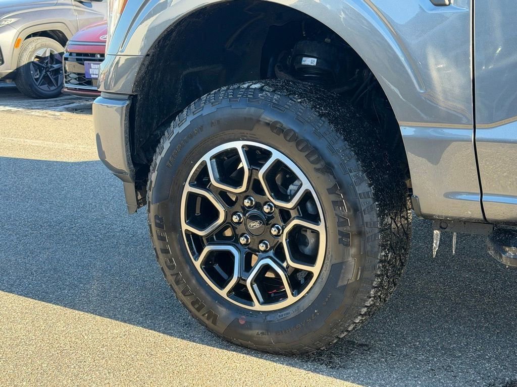 Certified 2022 Ford F150 XL w/ STX Appearance Package image 19