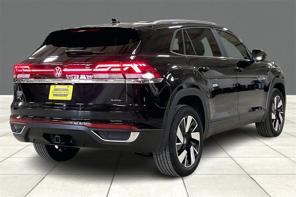 Used 2025 Volkswagen Atlas Cross Sport SE image 12
