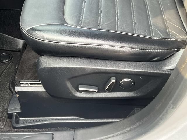 Certified 2017 Ford Edge SEL w/ Equipment Group 201A AWD/4WD image 16