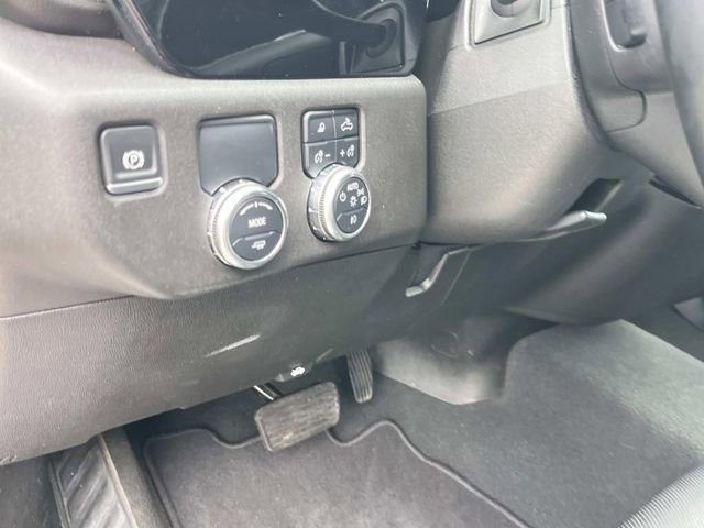 Used 2024 GMC Sierra 1500 SLT image 30