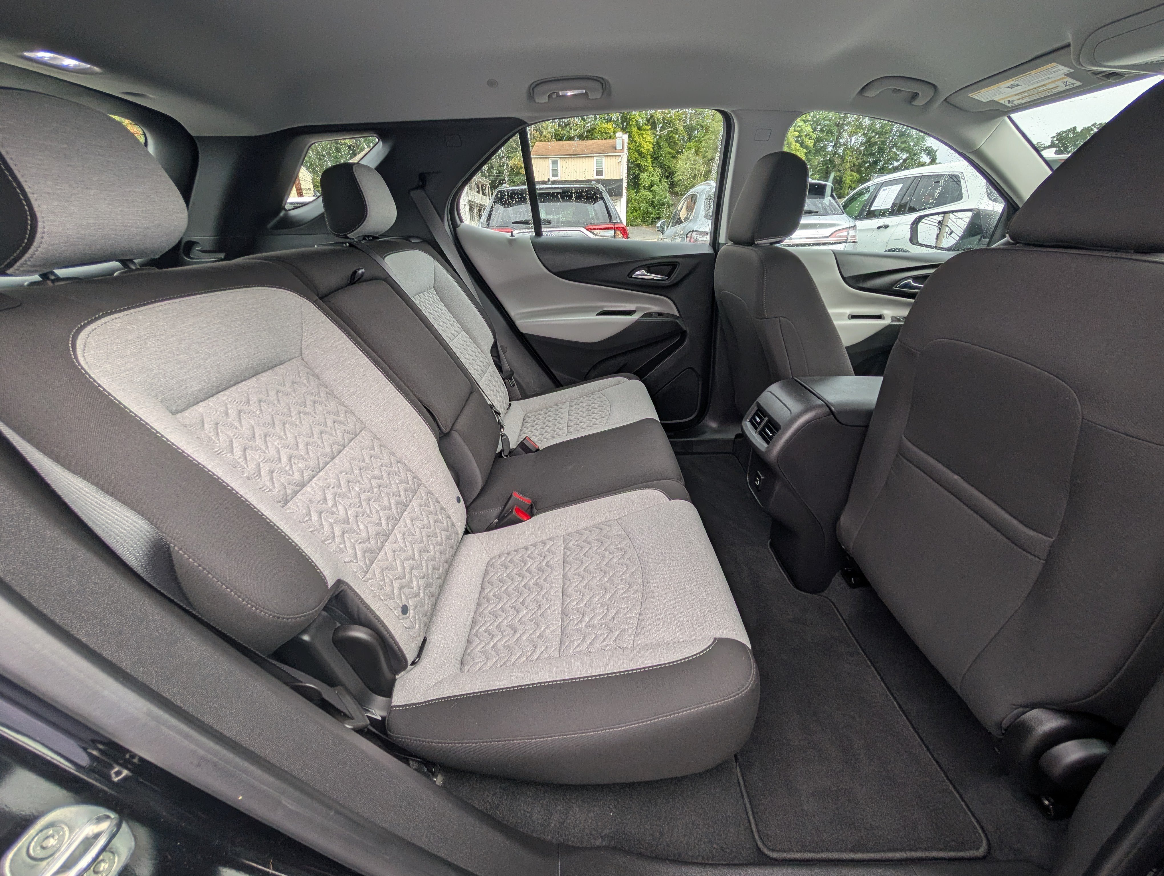 Used 2023 Chevrolet Equinox LS FWD image 12