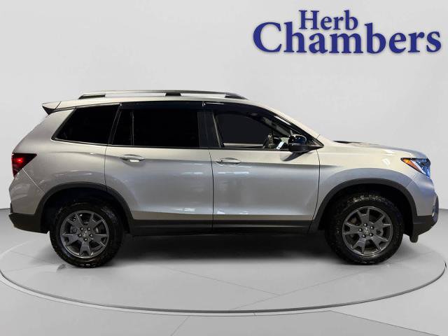 Used 2025 Honda Passport TrailSport image 12