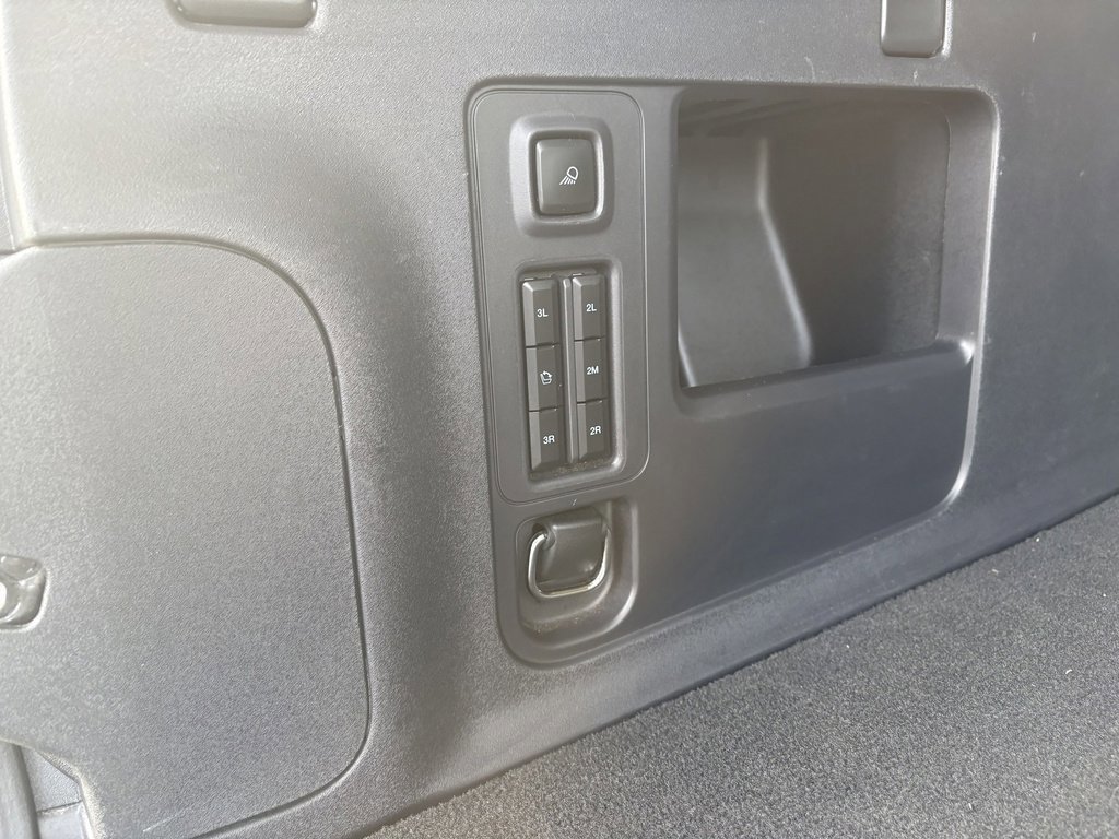 Certified 2025 Ford Expedition Max Platinum image 12