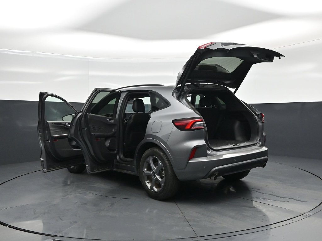 Certified 2023 Ford Escape ST-Line w/ Tech Pack #1 FWD image 36