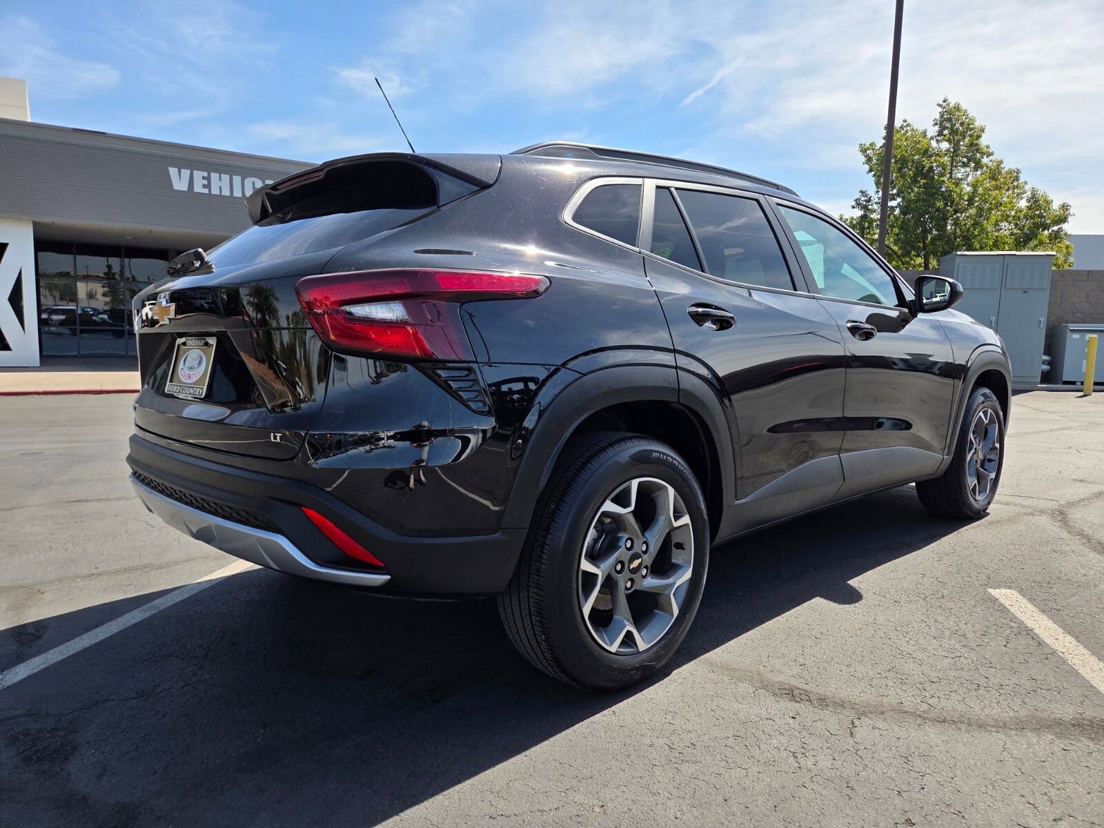 Used 2025 Chevrolet Trax LT image 6