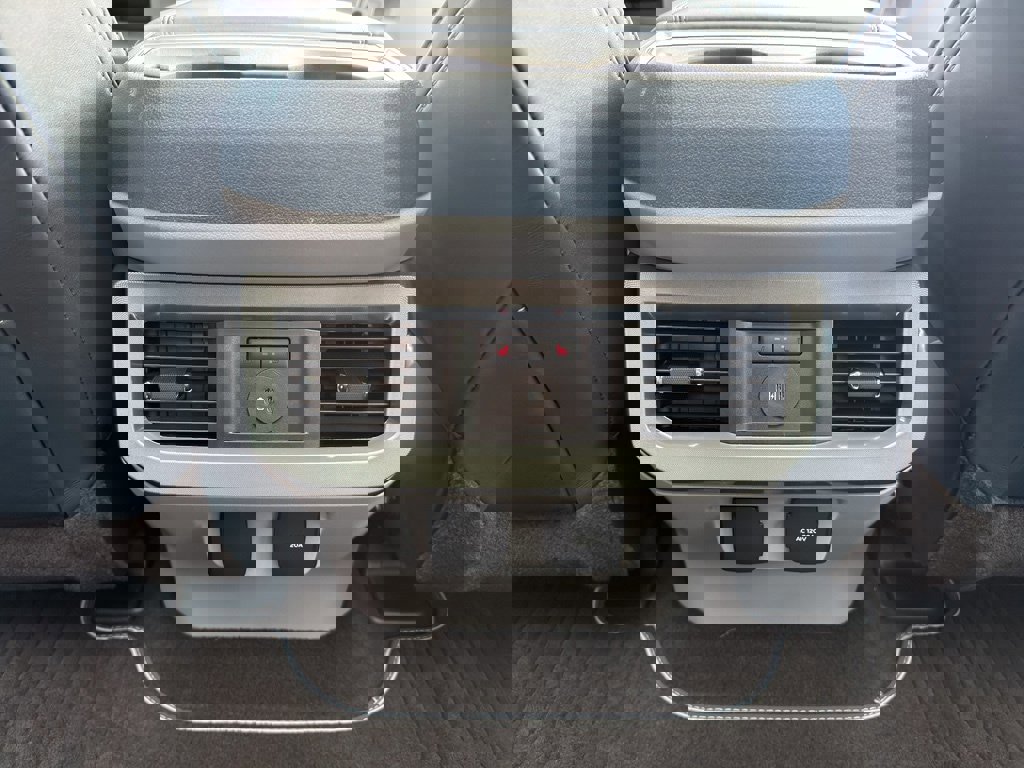 Certified 2024 Ford F350 Limited w/ FX4 Off-Road Package image 42